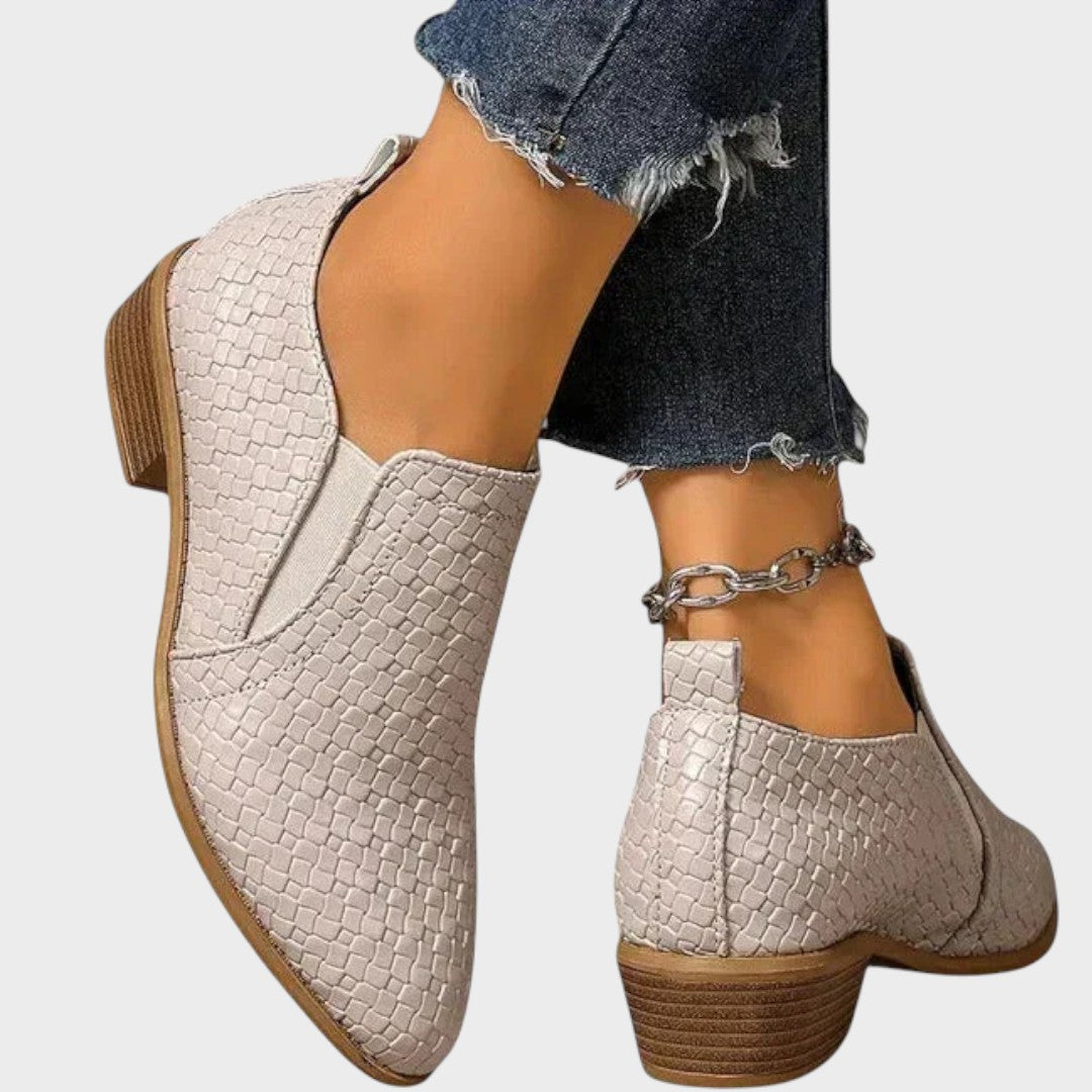 Zavira | Zapatos de Charol con Tacón Medio