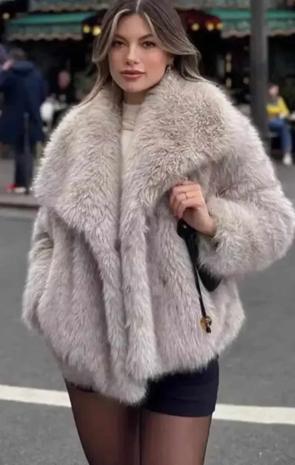 Julia | Chaqueta de cuello peludo