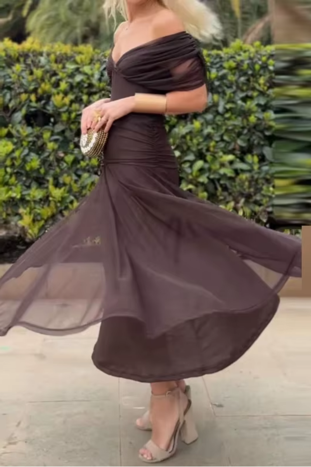 Elena | Vestido largo elegante con escote en V