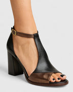 Elvira | Tacón stiletto plateado elegante