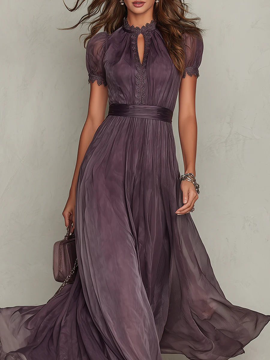 Flavia | Vestido largo violeta con escote en forma de llave, borde de encaje de chiffon
