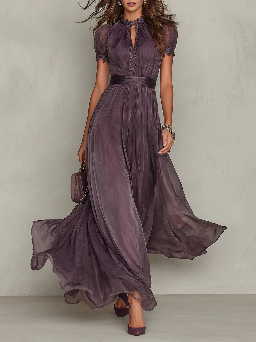 Flavia | Vestido largo violeta con escote en forma de llave, borde de encaje de chiffon