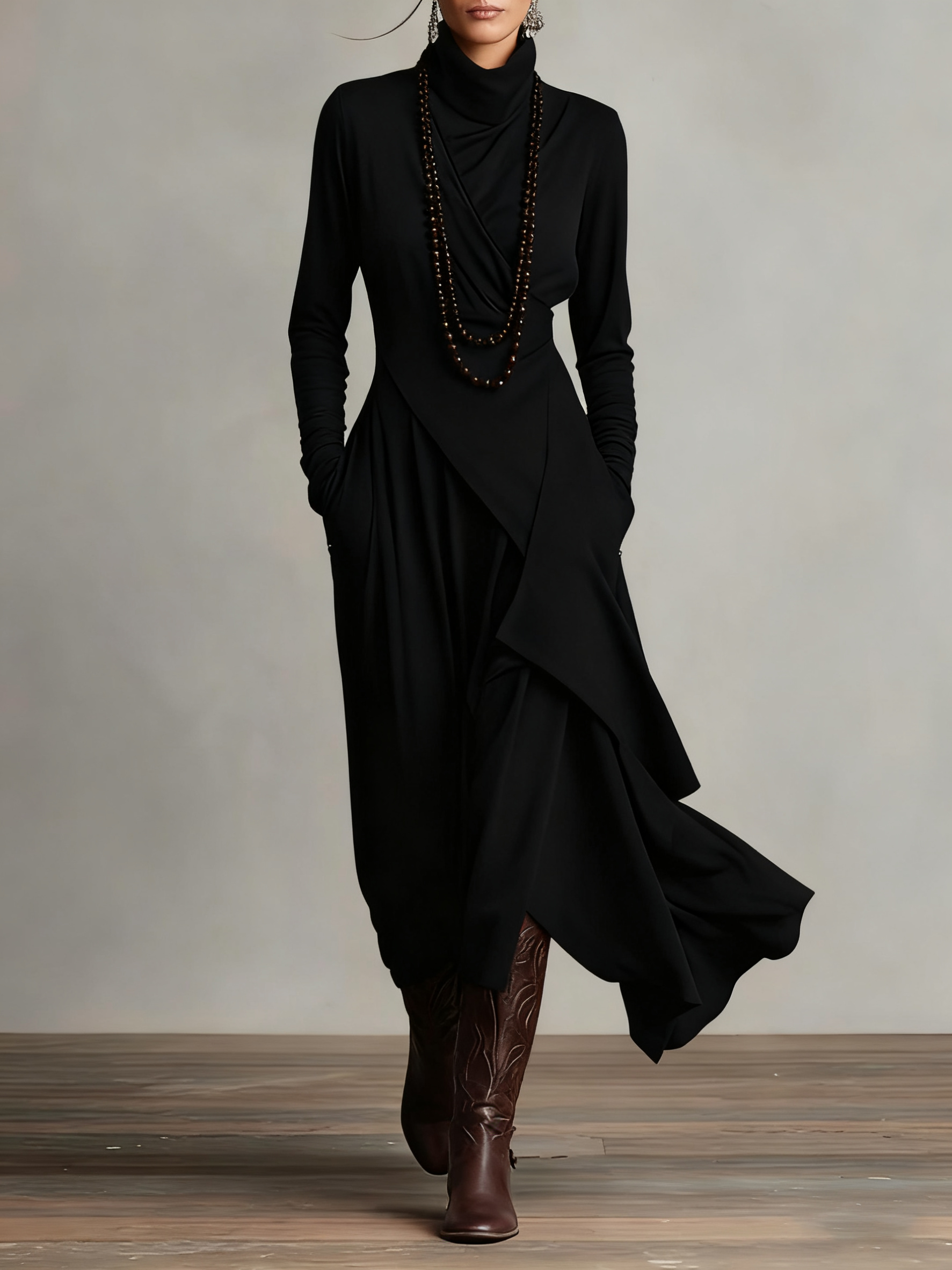 Sandra | Vestido maxi plisado asimétrico de cuello alto